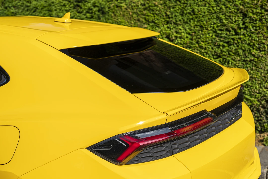 2025 Lamborghini Urus SE - Image 12 of 31