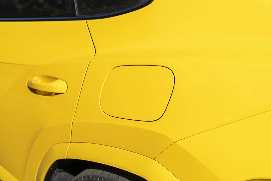 2025 Lamborghini Urus SE - Image 13 of 31