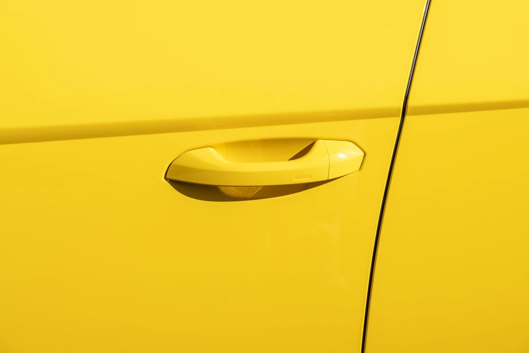 2025 Lamborghini Urus SE - Image 15 of 31