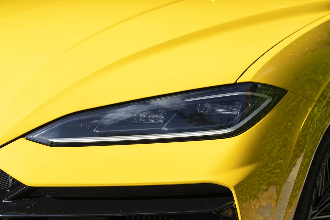 2025 Lamborghini Urus SE - Image 22 of 31