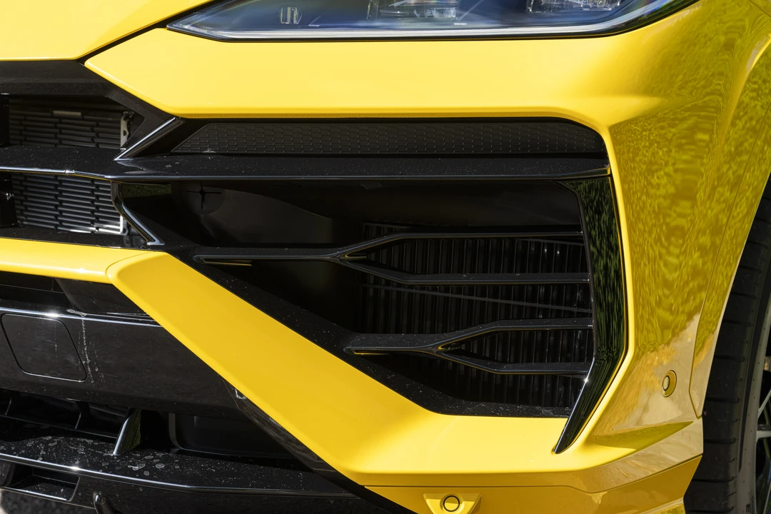 2025 Lamborghini Urus SE - Image 23 of 31