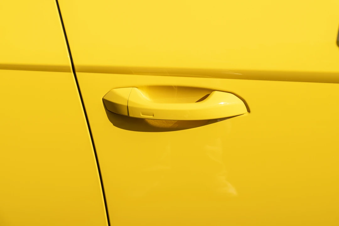 2025 Lamborghini Urus SE - Image 31 of 31