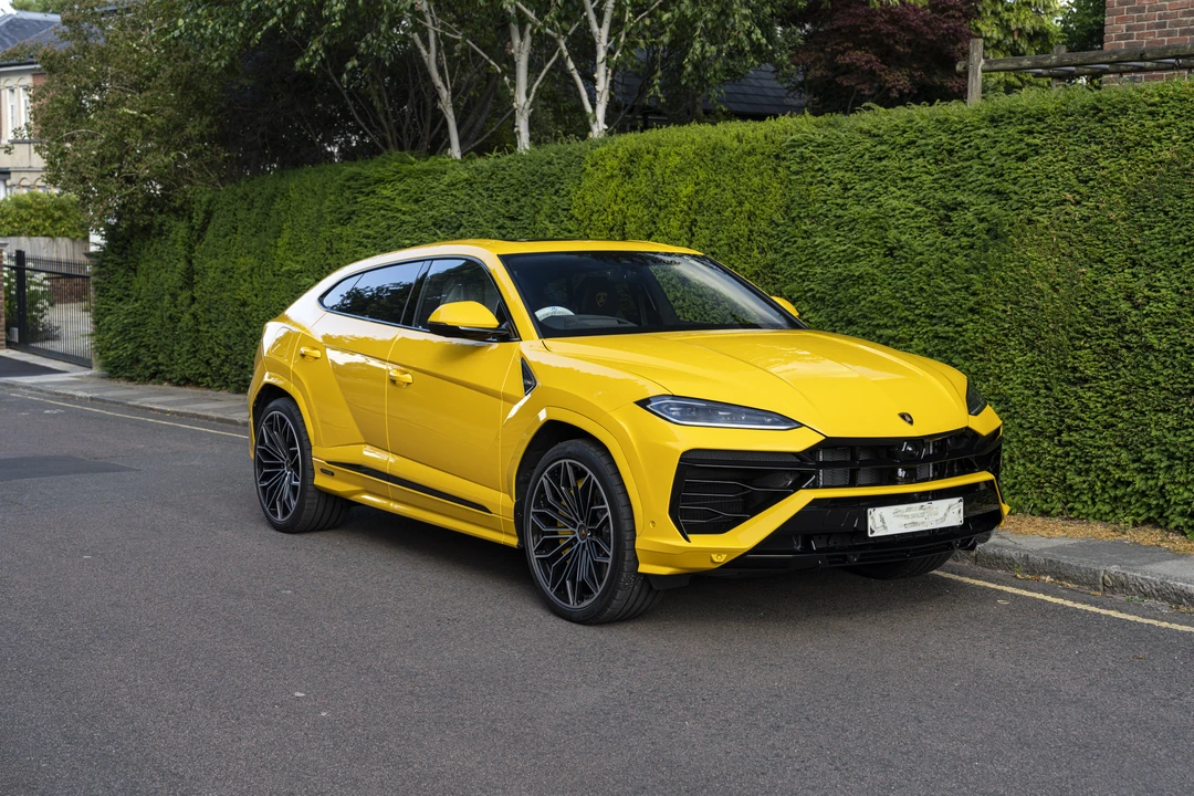 2025 Lamborghini Urus SE - Image 7 of 31