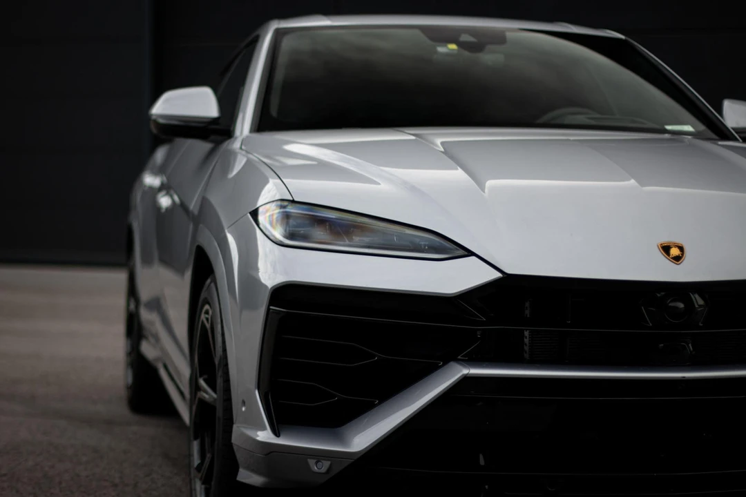 2025 Lamborghini Urus SE - Image 31 of 31