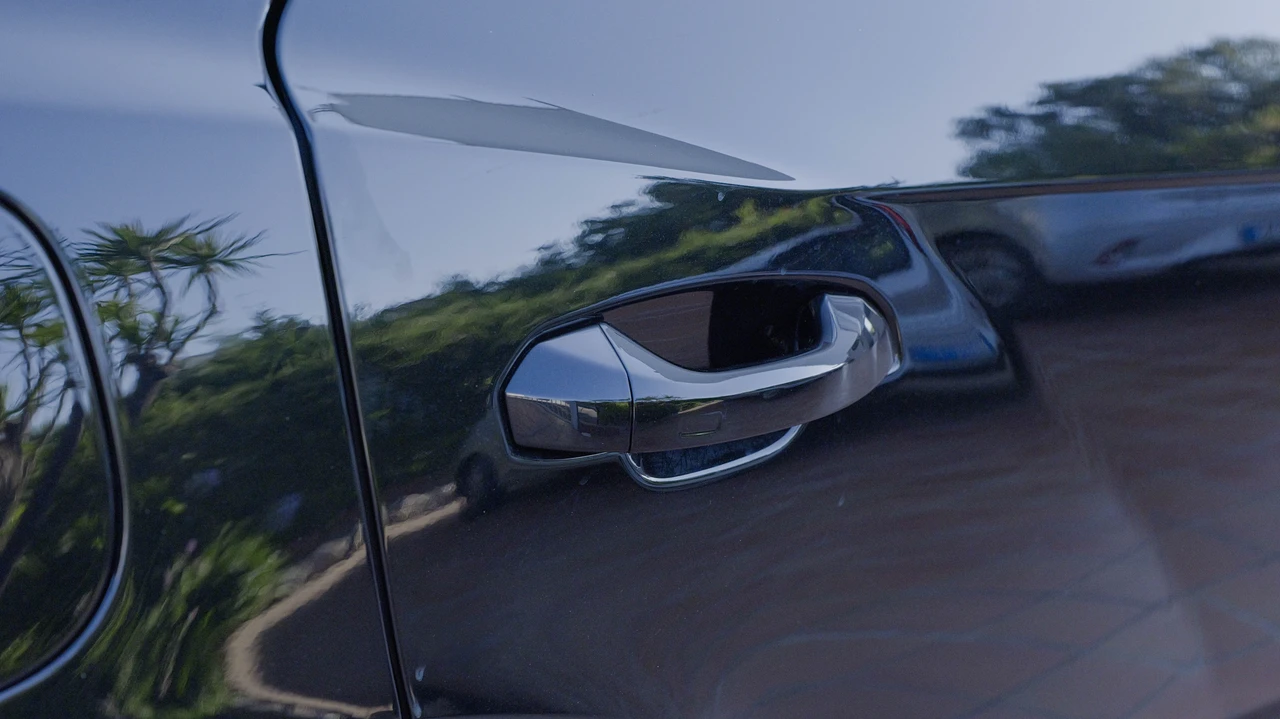 2025 Lamborghini Urus SE - Image 23 of 31