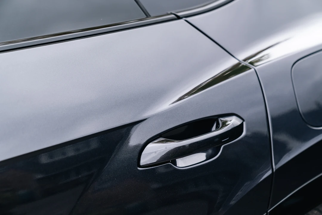2025 Lamborghini Urus SE - Image 30 of 31