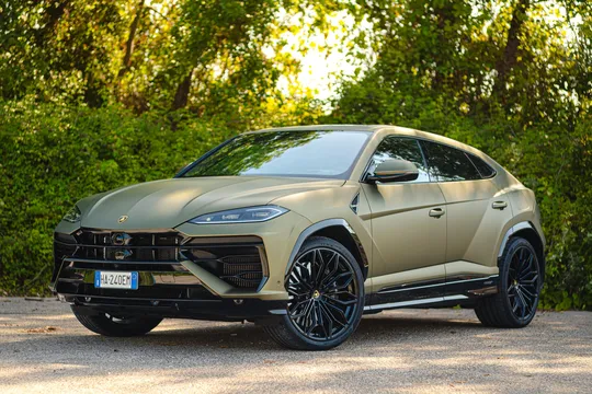 2025 Lamborghini Urus SE
