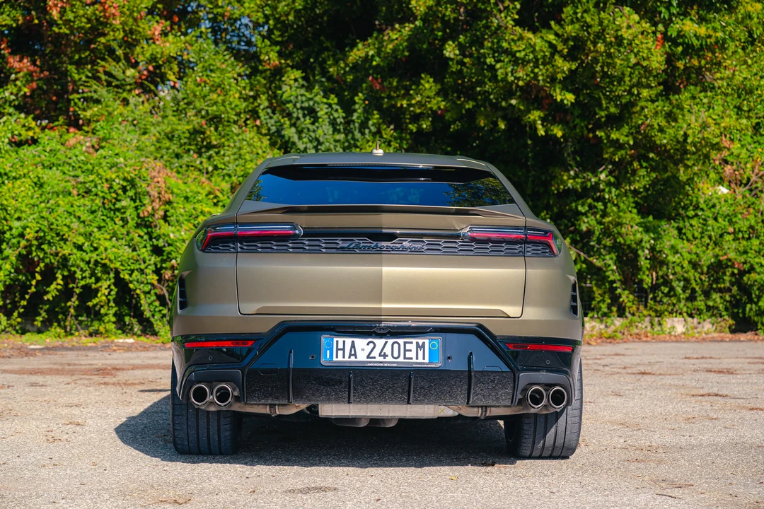 2025 Lamborghini Urus SE - Image 6 of 31