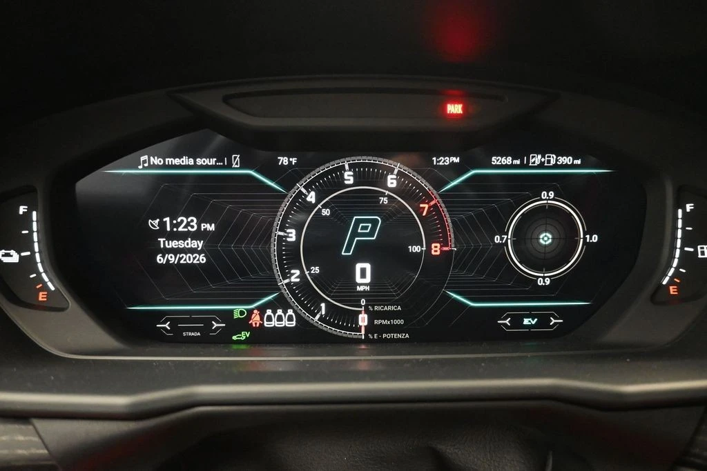2025 Lamborghini Urus SE - Image 19 of 31