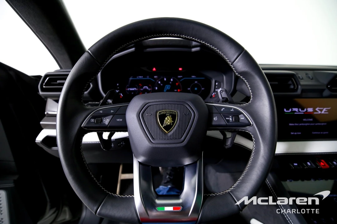 2025 Lamborghini Urus SE - Image 14 of 21