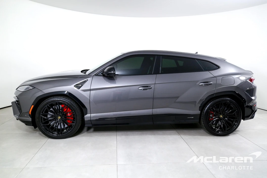 2025 Lamborghini Urus SE - Image 5 of 12