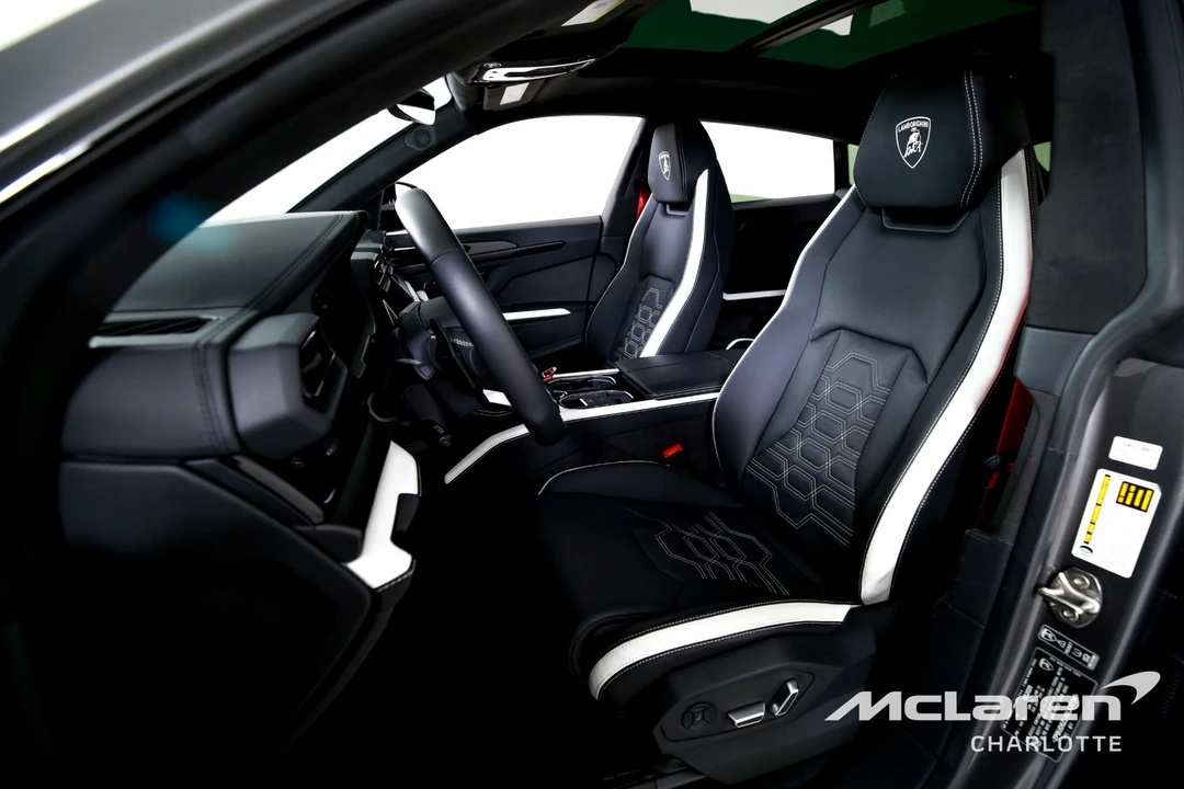 2025 Lamborghini Urus SE - Image 11 of 21