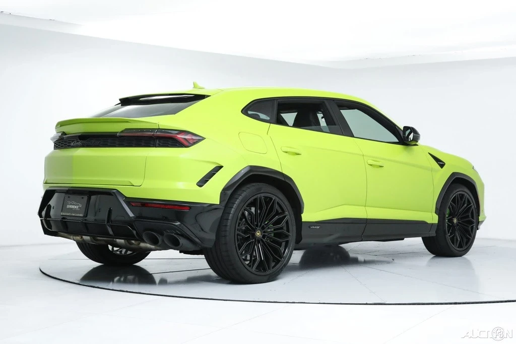2025 Lamborghini Urus SE - Image 5 of 21