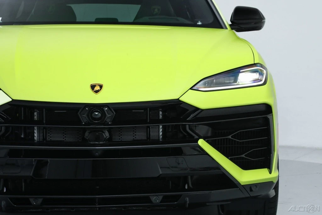 2025 Lamborghini Urus SE - Image 10 of 21