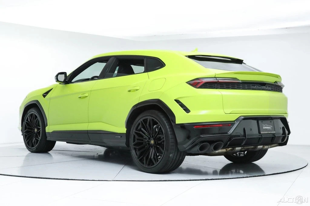 2025 Lamborghini Urus SE - Image 3 of 21