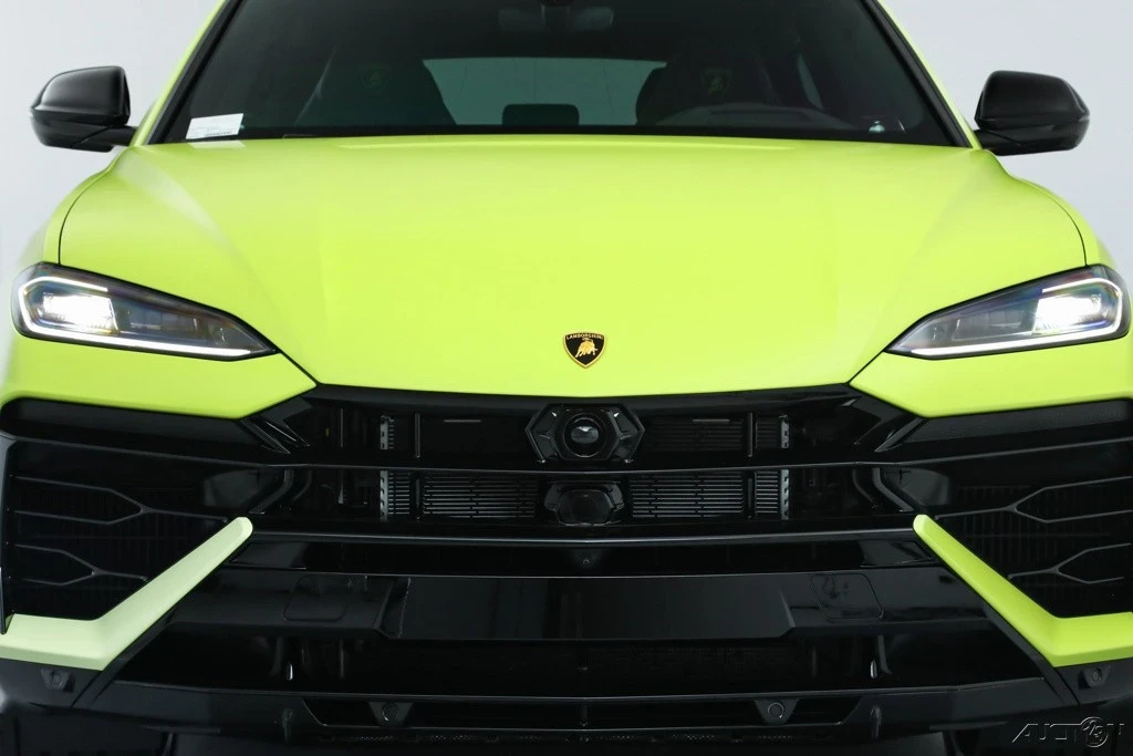 2025 Lamborghini Urus SE - Image 9 of 21