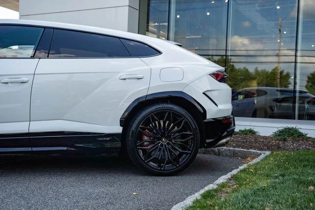 2025 Lamborghini Urus SE - Image 10 of 31