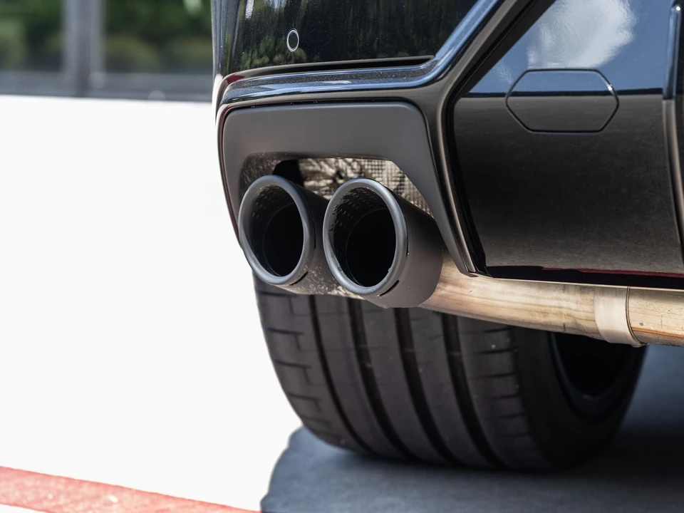 2025 Lamborghini Urus SE - Image 14 of 31