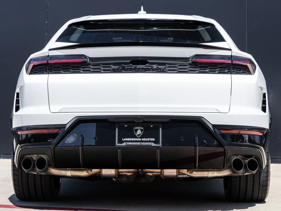 2025 Lamborghini Urus SE - Image 7 of 31