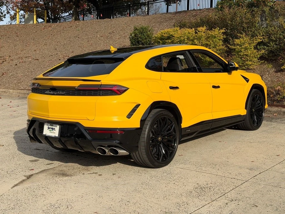 2025 Lamborghini Urus SE - Image 6 of 21