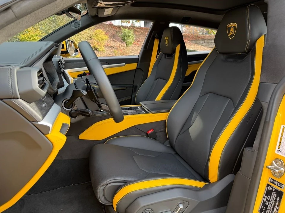 2025 Lamborghini Urus SE - Image 21 of 21