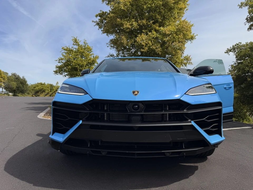 2025 Lamborghini Urus SE - Image 7 of 31