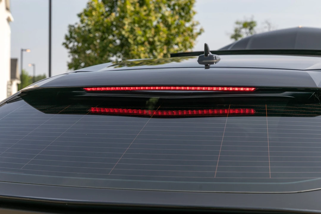 2025 Lamborghini Urus SE - Image 17 of 31
