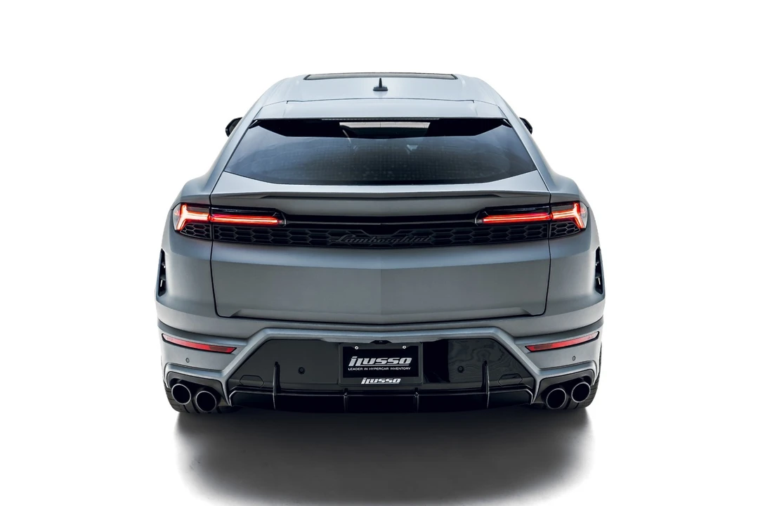 2025 Lamborghini Urus SE - Image 9 of 31