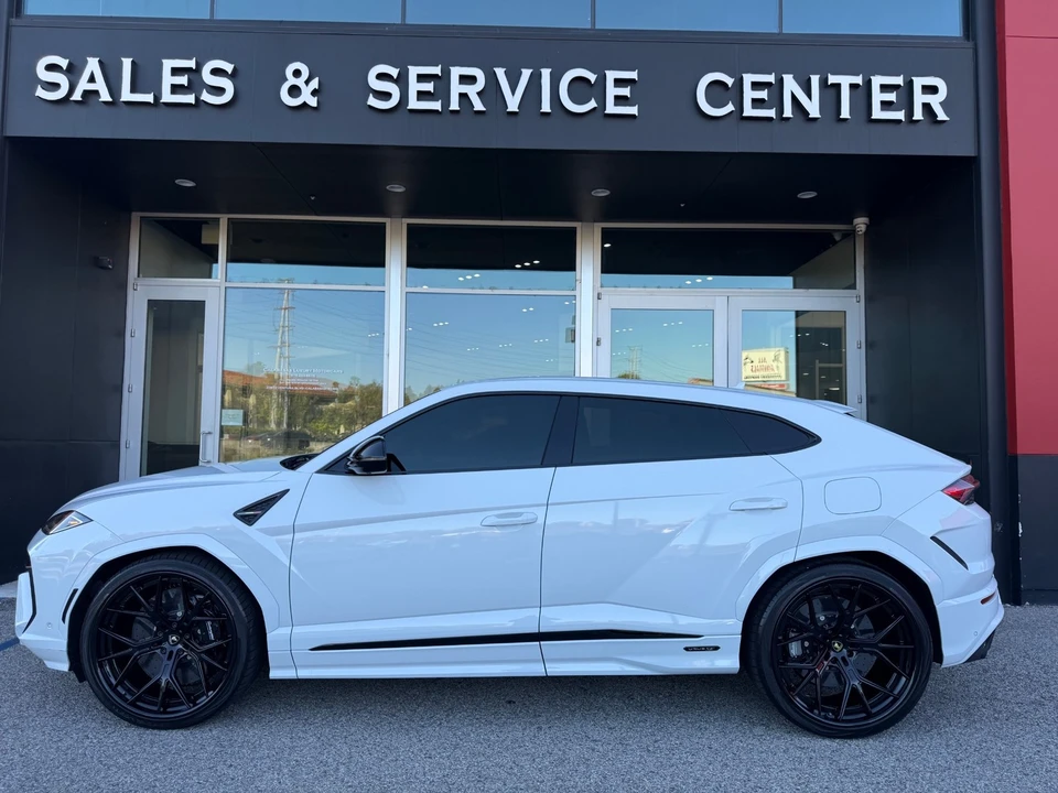 2025 Lamborghini Urus SE - Image 8 of 31
