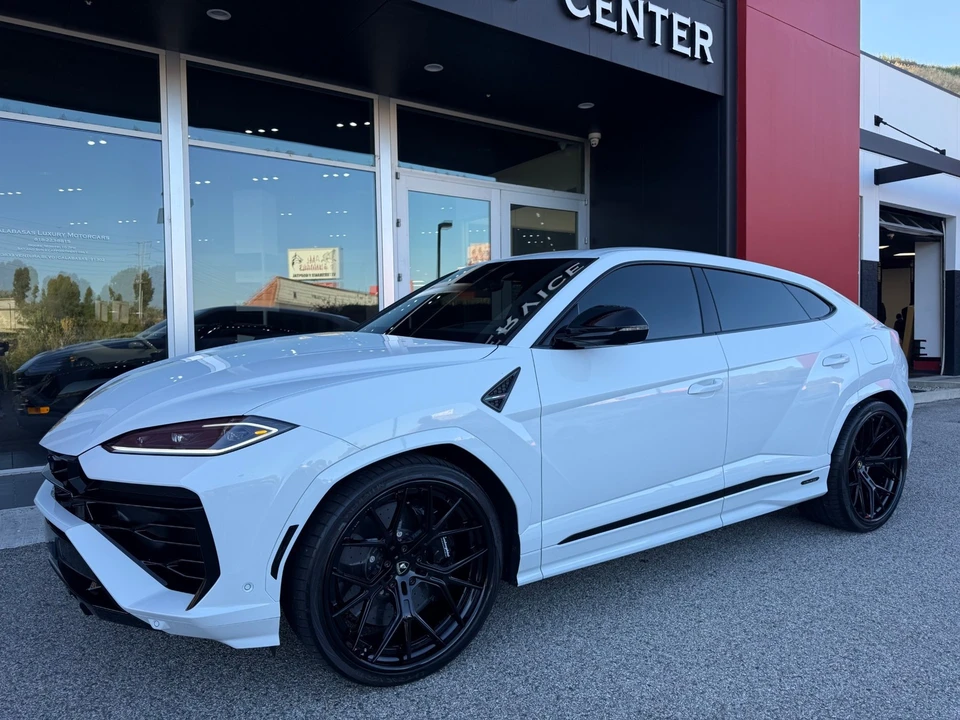 2025 Lamborghini Urus SE - Image 9 of 31