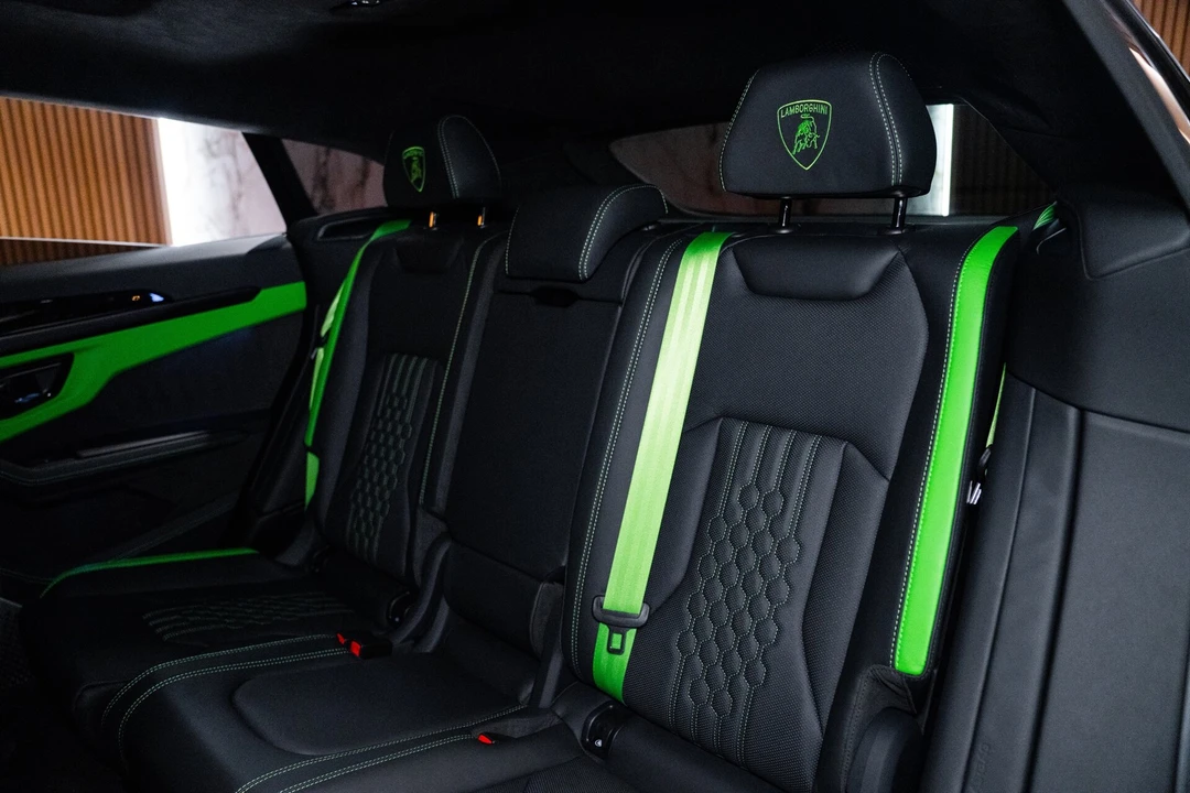 2025 Lamborghini Urus SE - Image 12 of 14