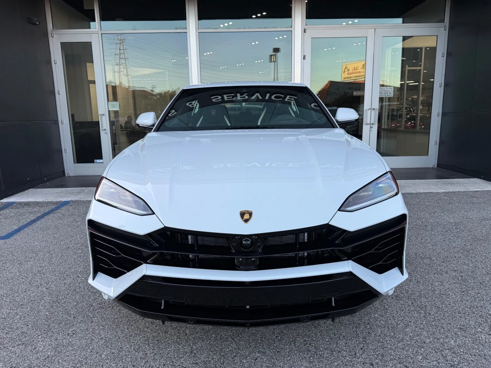 2025 Lamborghini Urus SE - Image 13 of 21