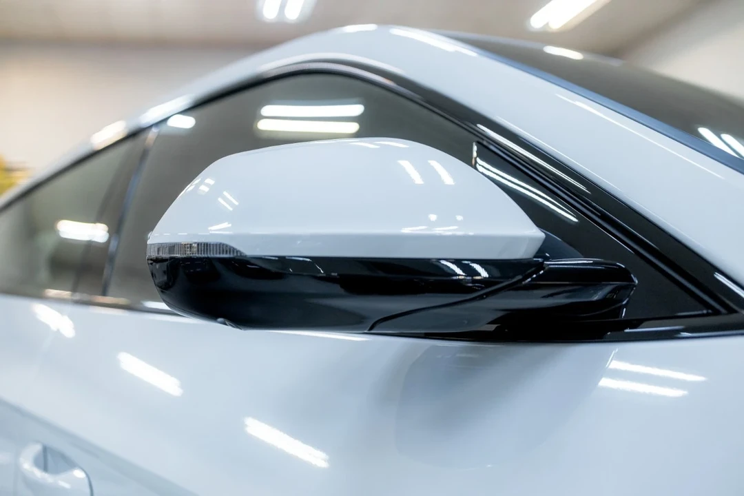 2025 Lamborghini Urus SE - Image 21 of 21