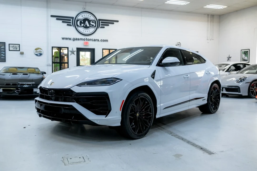 2025 Lamborghini Urus SE - Image 4 of 12