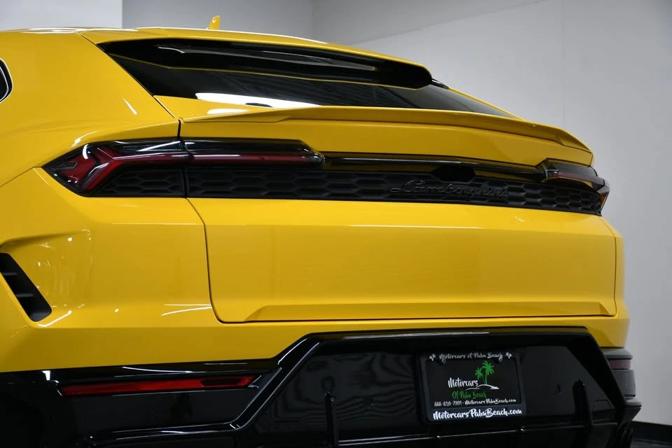 2025 Lamborghini Urus SE - Image 7 of 20