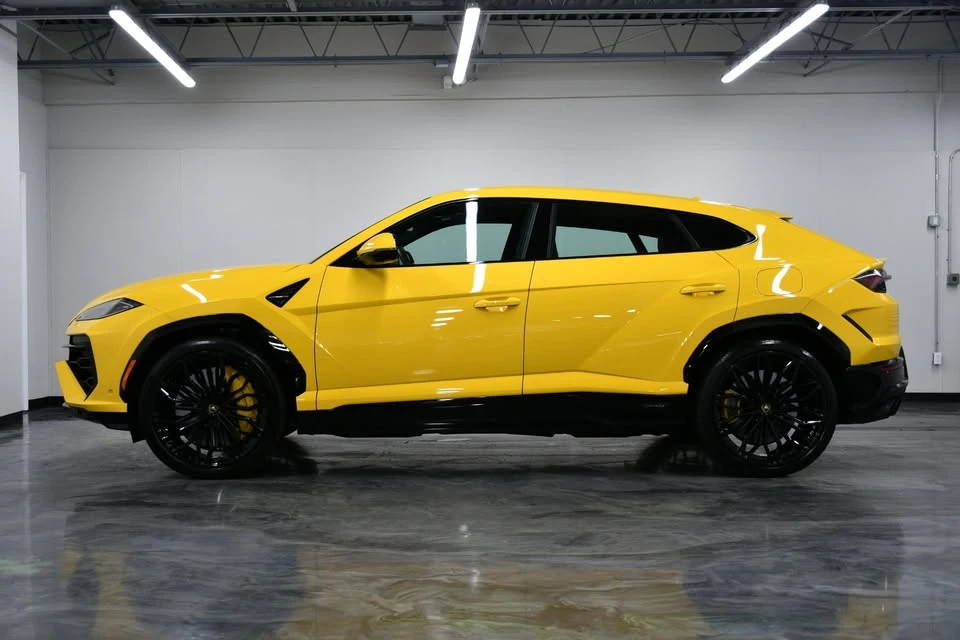 2025 Lamborghini Urus SE - Image 4 of 20