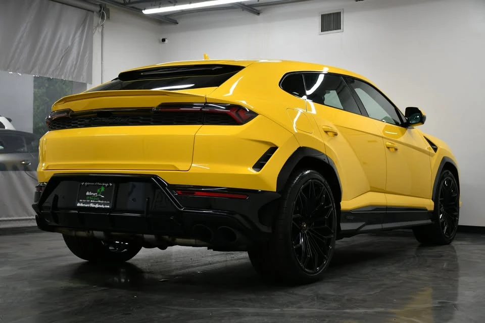 2025 Lamborghini Urus SE - Image 9 of 20
