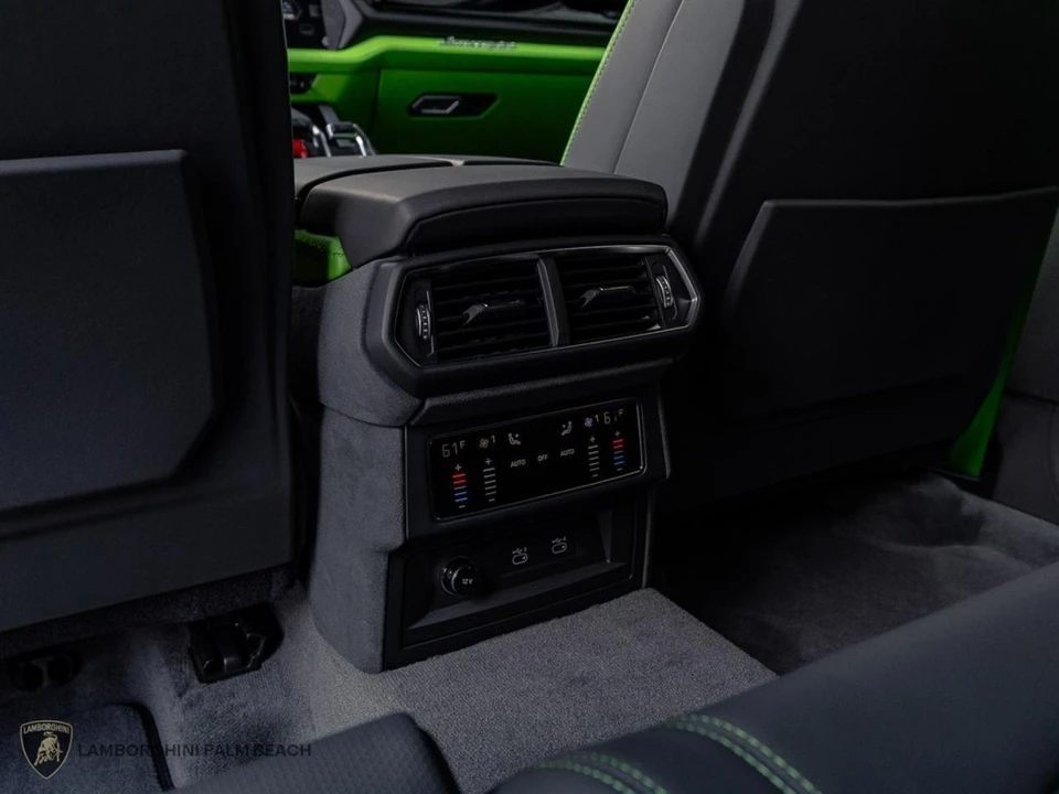 2025 Lamborghini Urus SE - Image 24 of 26
