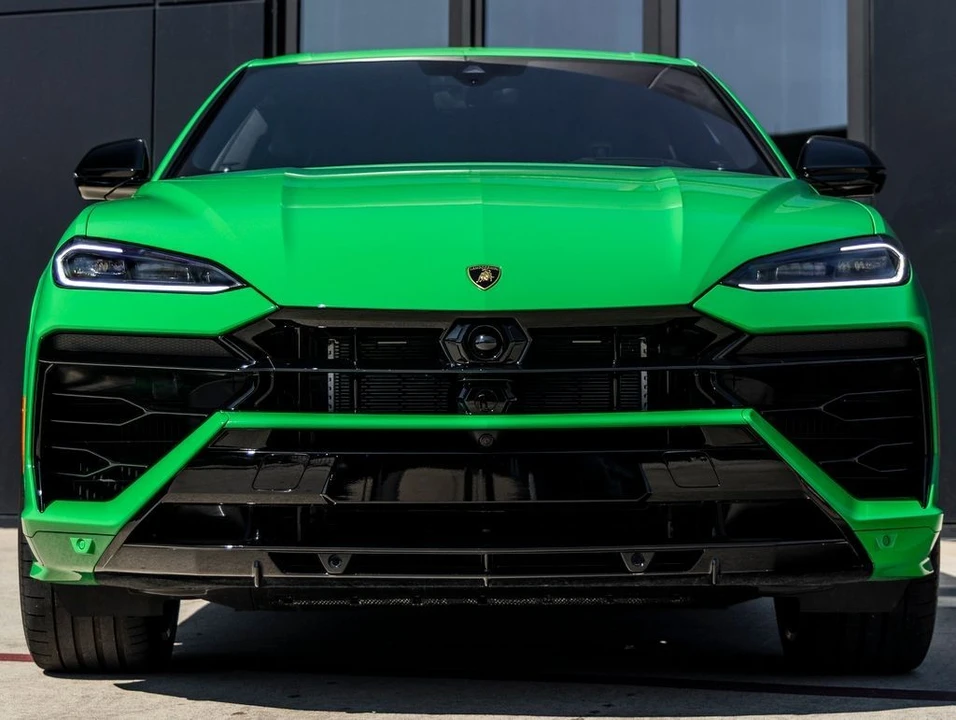 2025 Lamborghini Urus SE - Image 7 of 25