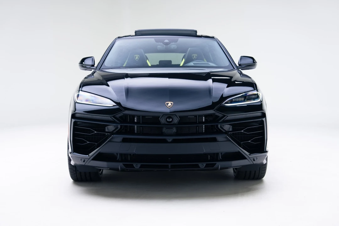 2025 Lamborghini Urus SE - Image 4 of 21