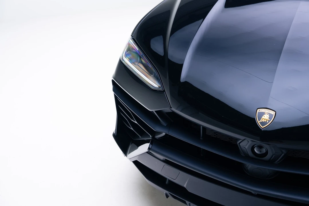 2025 Lamborghini Urus SE - Image 8 of 21