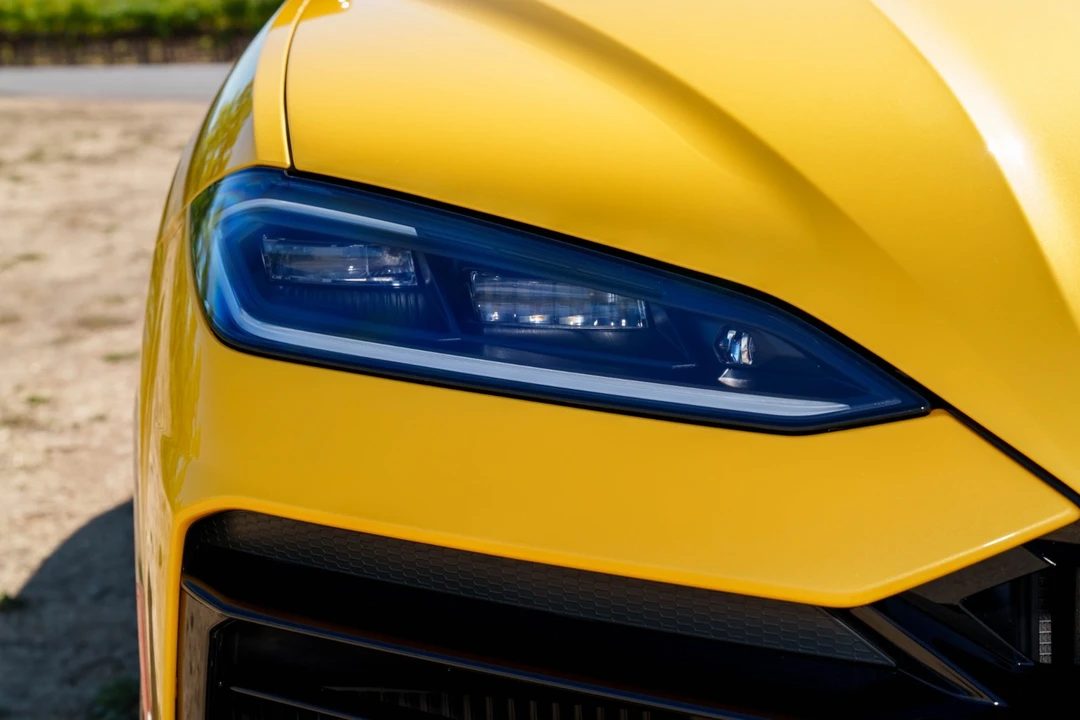 2025 Lamborghini Urus SE - Image 21 of 31