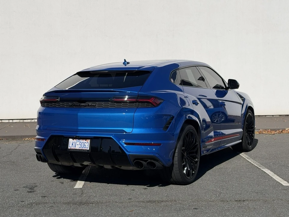 2025 Lamborghini Urus SE - Image 9 of 12