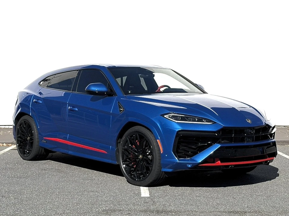 2025 Lamborghini Urus SE - Image 3 of 12
