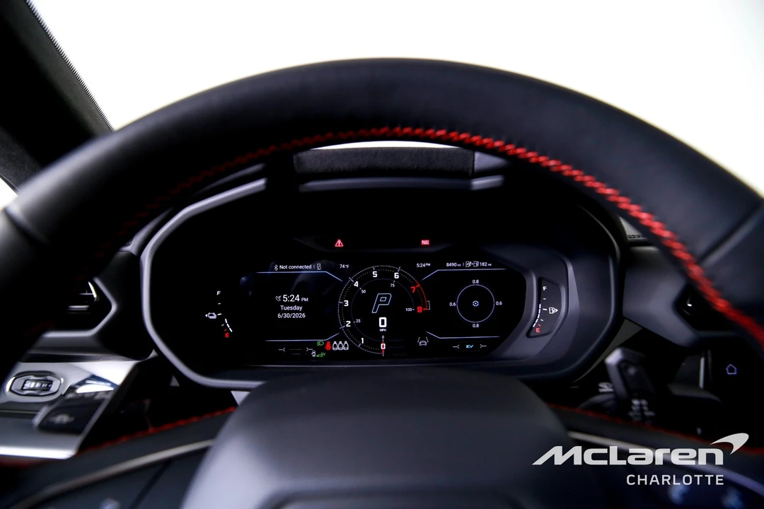 2025 Lamborghini Urus SE - Image 13 of 31