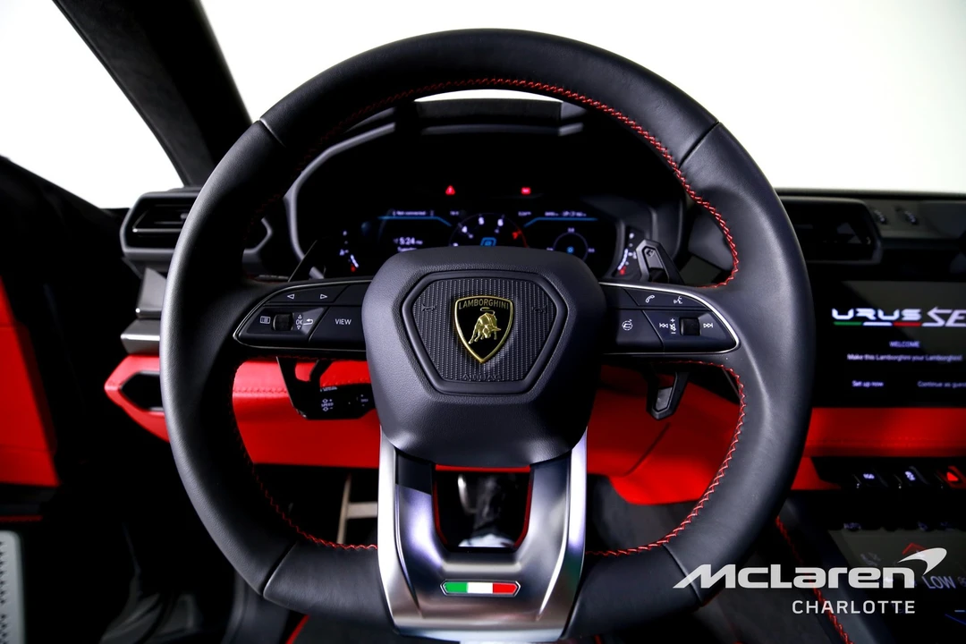 2025 Lamborghini Urus SE - Image 14 of 31