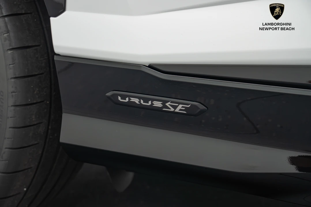 2025 Lamborghini Urus SE - Image 6 of 31
