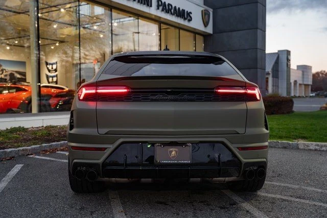 2025 Lamborghini Urus SE - Image 17 of 21