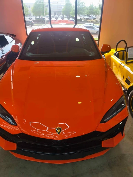 2025 Lamborghini Urus - Image 3 of 18