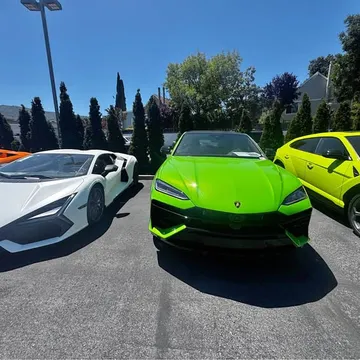 2025 Lamborghini Urus SE